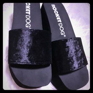 Rocket dog valor wedges